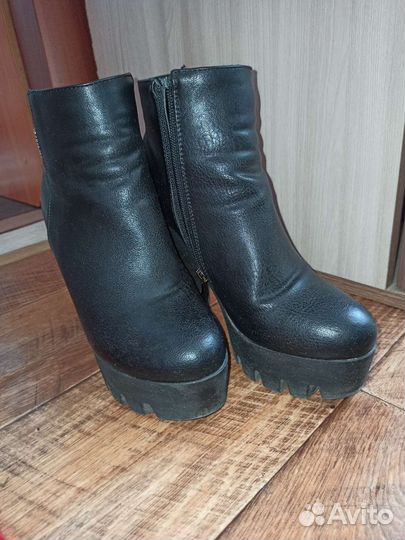 Ботинки женские 39 размер