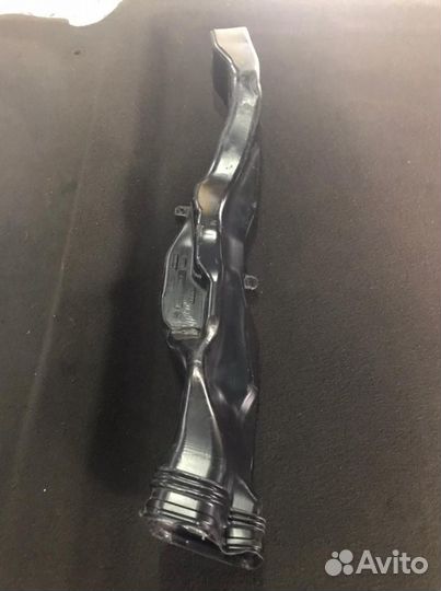 4E0857040D Воздуховод Audi