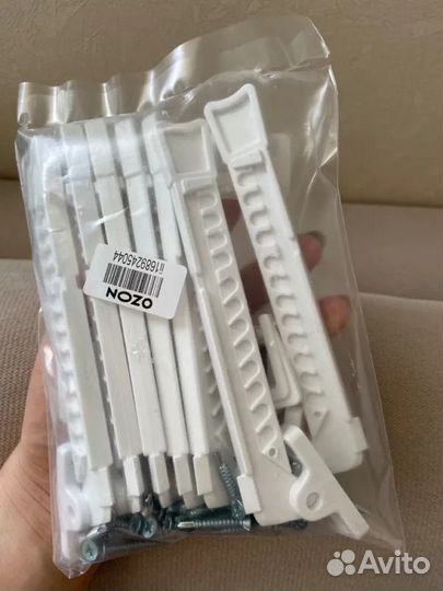 Ограничитель, замок на окно Гребёнка