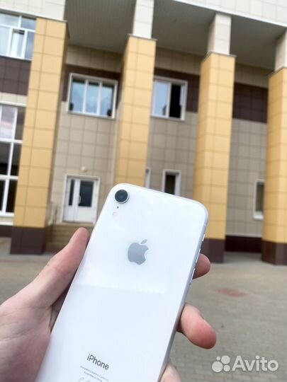 iPhone Xr, 64 ГБ