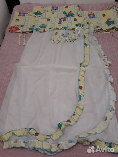 Бортики, матрас, балдахин в детскую кроватку