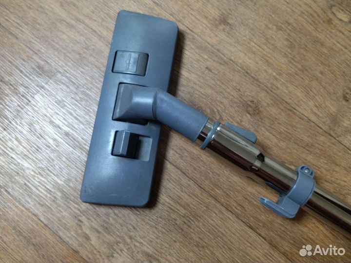 Труба для пылесососа со щёткой