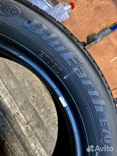 Yokohama BluEarth E70 215/55 R17