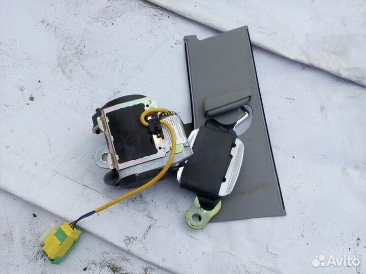 Ремень безопасности задний левый Volkswagen