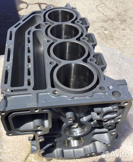 Блок цилиндров новый Suzuki DF140