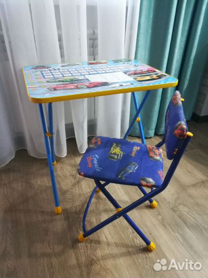 Стол и стул детские