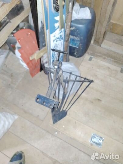 Картофелекопалка, металлические колеса