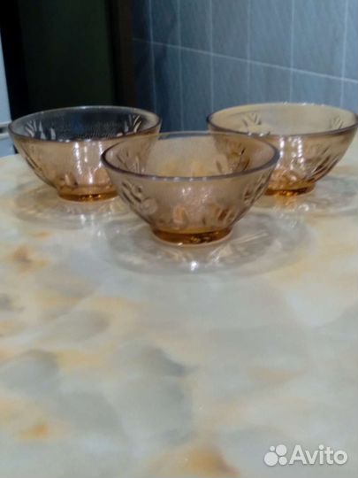 Посуда из карамельного стекла