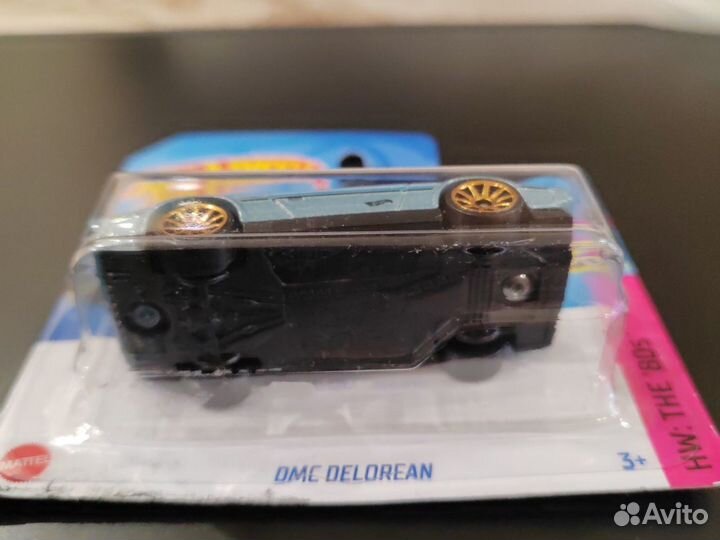 Машинка Hot Wheels DMC Delorean