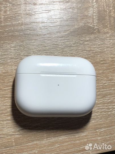 Беспроводные наушники Apple AirPods Pro MagSafe
