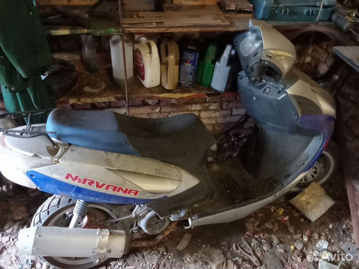 Скутер 150 кубов