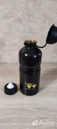 Спортивная термобутылка с клапаном SIA