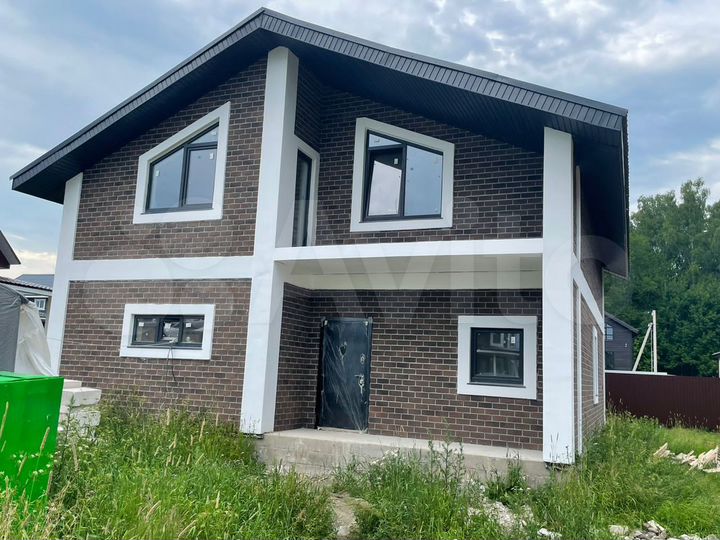 Дом 240 м² на участке 5 сот.