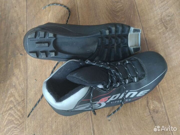 Ботинки для лыж. Ролики