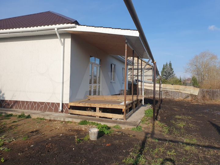 Коттедж 105 м² на участке 6 сот.