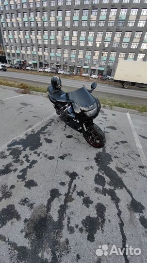 Kawasaki ZX9R
