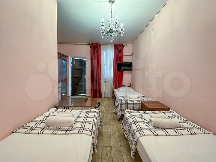 Гостиница 1000 м² (Абхазия)