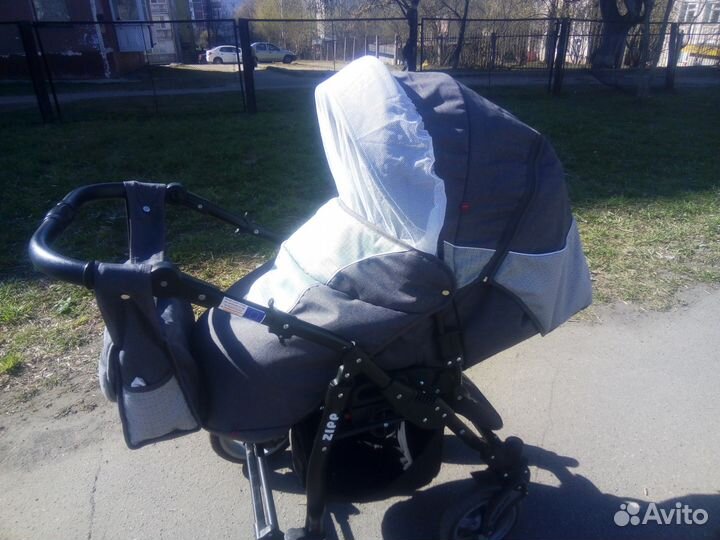 Коляска 2 в 1 фирма Zipp