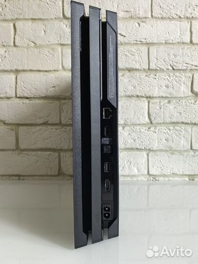 Sony Playstation 4 PRO прошитая 9.00 + любые игры