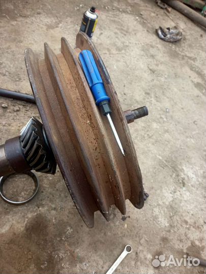 Корпус редуктора Кир 1.5 и шкив