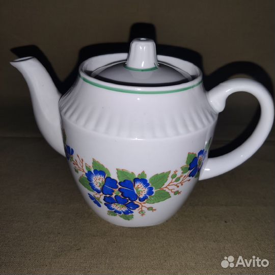 Чайники /сахарница фарфор