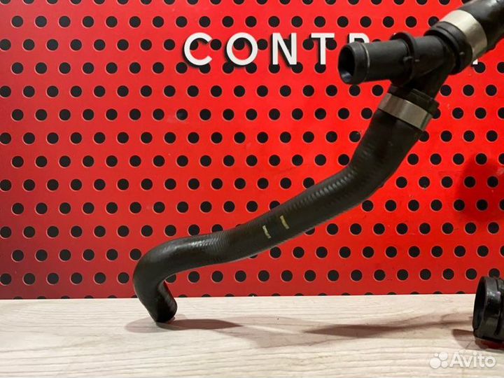 Патрубок (трубопровод, шланг) Volvo Xc90 джип/SUV