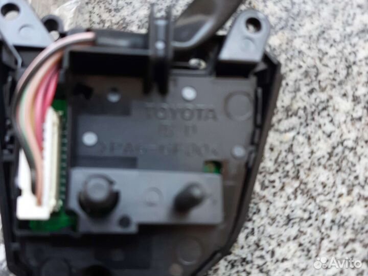 Кнопки на руль для Toyota Camry