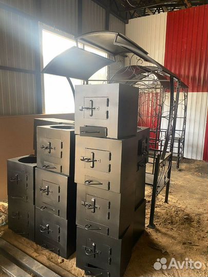 Мангал с крышей