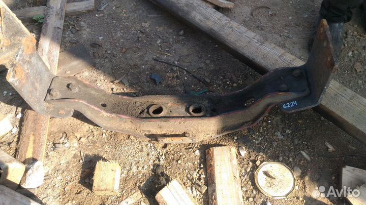 Траверса рамы поперечная Renault Major Magnum