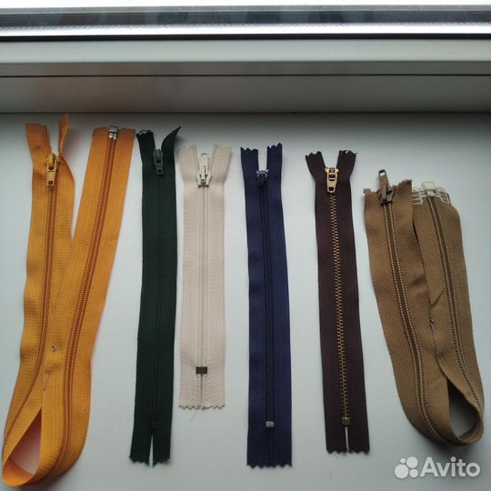 Застежки молнии для одежды пакетом