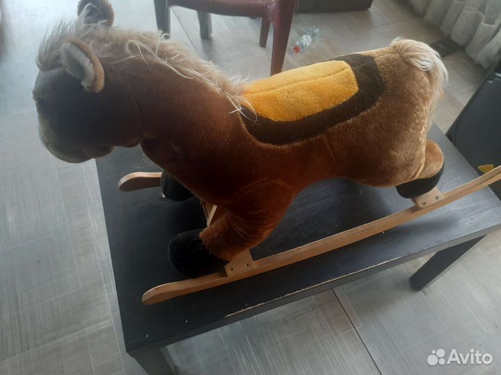 Качалка лошадь