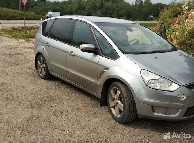 Крышка багажника Ford S-Max 2006-2010
