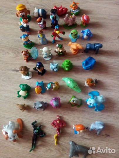 Игрушки из киндер сюрприза пакетом