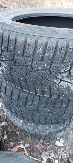 Roadstone Winguard Sport 215/55 R17