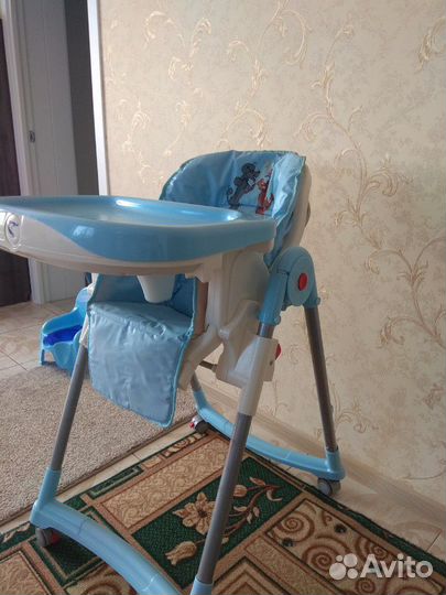 Стул для еды. состояние отличное, не где не тресну