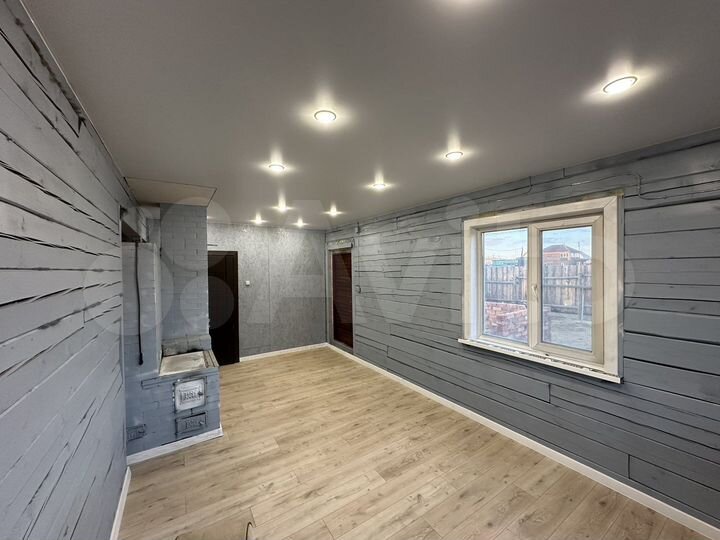 Дом 56 м² на участке 8 сот.