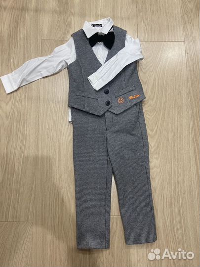 Костюм новый с бабочкой 92