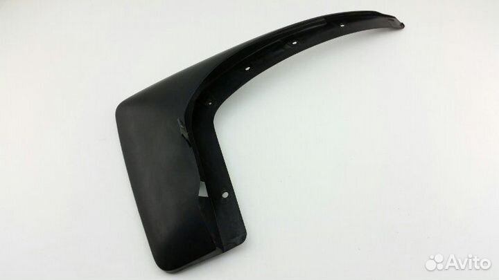 Брызговик задний левый Nissan Patrol Y62 VK56VD