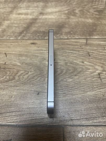 iPhone 5S, 16 ГБ