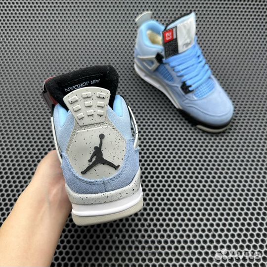 Зимние кроссовки Nike Air Jordan 4