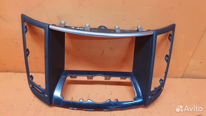 Накладка торпедо центральная Infiniti Fx35 S51 3.5