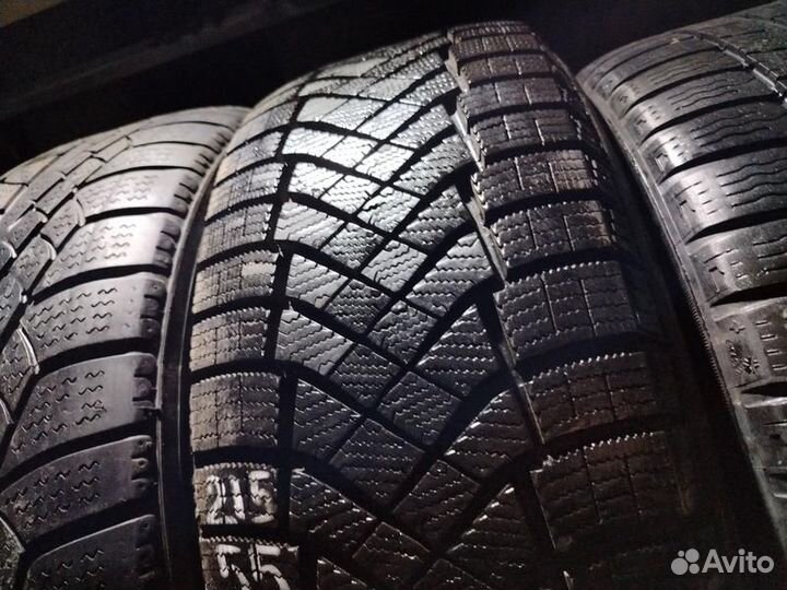 Pirelli Ice Zero FR 215/55 R18