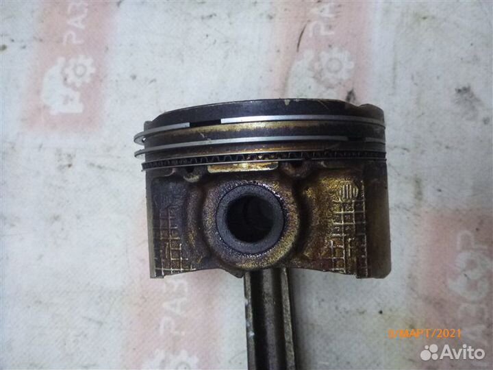 Поршень с шатуном Mazda Mazda3 BK Z6 2006