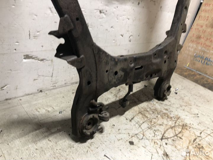 Подрамник передний Hyundai Santa Fe 2 CM 06-10г