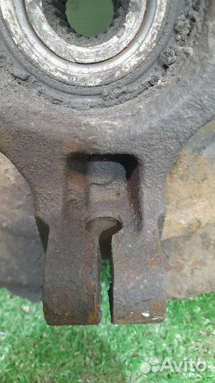 Кулак поворотный передний правый Kia Spectra 1.6