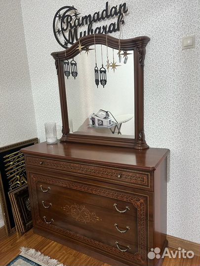 Спальный гарнитур бу