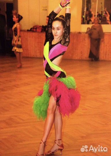 Платье для бальных танцев