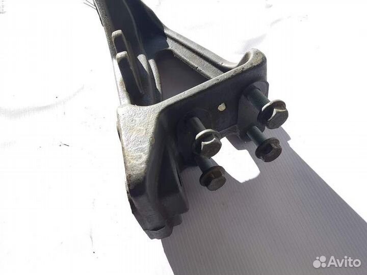 Кронштейн кабины, передний левый mercedes-benz Axo