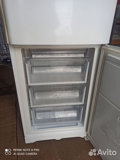 Холодильник Аристон