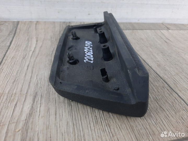 Заглушка в руль кнопка сигнала 2110